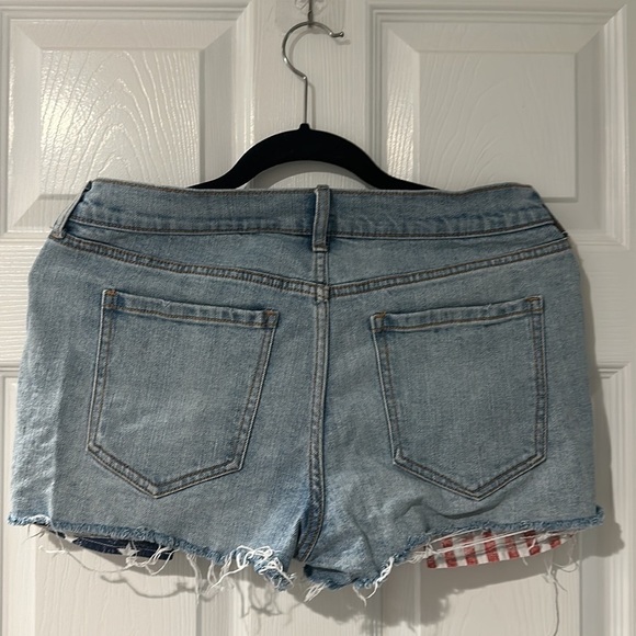 Old Navy Stars & Stripes Light Wash Denim Short Size 6 - Picture 2 of 7